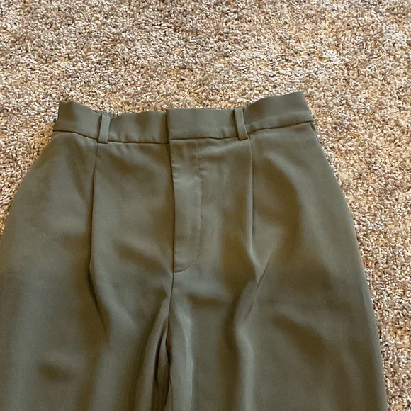 Uniqlo Green Dress Pants Straight Leg Cotton Blend, Size XS - Picture 3 of 6